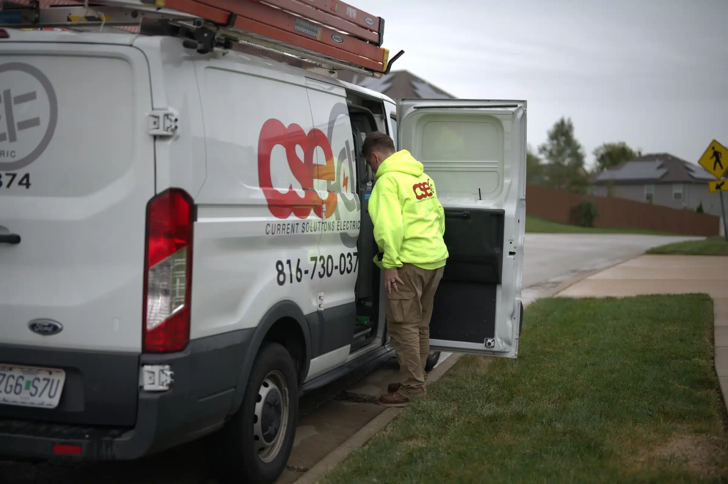 What Does Emergency Electrical Service Entail? A Comprehensive Guide for Kansas City Homeowners and Businesses